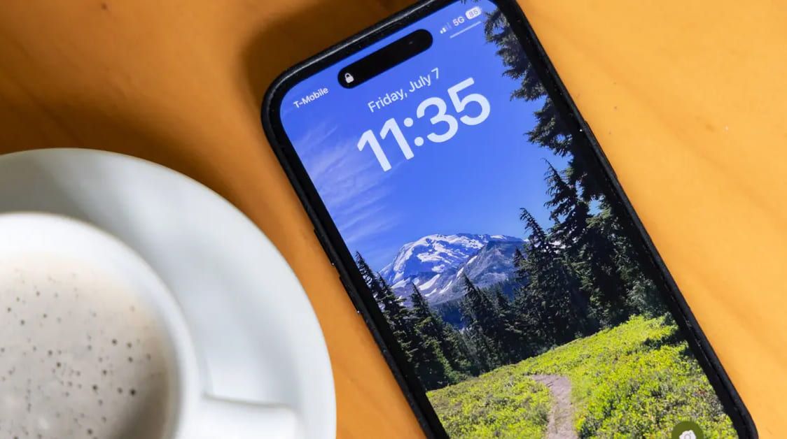 Best US Carriers and Retailers that Offer Simple Phone Payment Plans