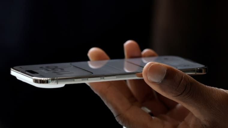 Apple iPhone Air Review